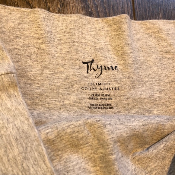 Maternity capris size M - Picture 3 of 5